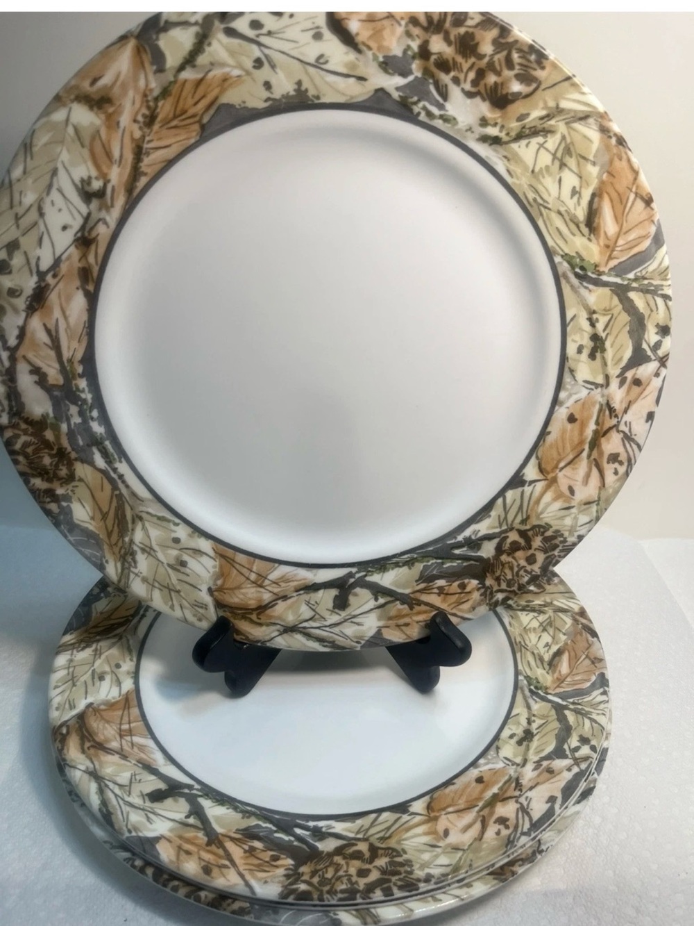 Corelle Corning Woodland Leaves Salad Luncheon Plates 8 1/2" Camo Set/4 USA